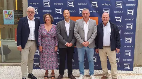 Autoridades en la inauguraci&oacute;n de la iniciativa 'Posadas es digital'