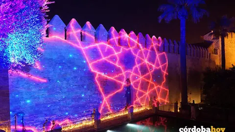 Espect&aacute;culo de luz, imagen y sonido del Alc&aacute;zar de los Reyes Cristianos de C&oacute;rdoba, Naturaleza Encendida 'Ra&iacute;ces'