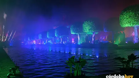 Espect&aacute;culo de luz, imagen y sonido del Alc&aacute;zar de los Reyes Cristianos de C&oacute;rdoba, Naturaleza Encendida 'Ra&iacute;ces'