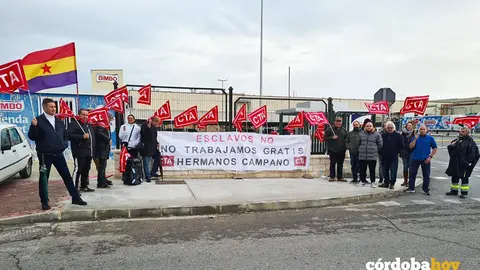 Huelga en Hermanos Campano de Puente Genil