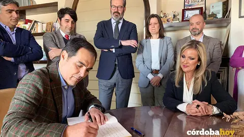Visita de Jos&eacute; Antonio Nieto a Bujalance