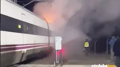Captura de pantalla de un video sobre el incendio en el vag&oacute;n de tren de Media Distancia