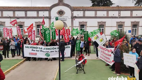 Concetraci&oacute;n sindical en Pe&ntilde;arroya en defensa de la atenci&oacute;n primaria y la sanidad p&uacute;blica