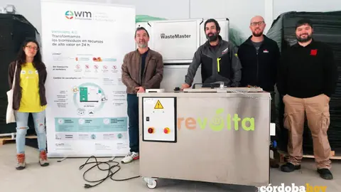 Imagen de algunos de los integrantes del proyecto de investigaci&oacute;n