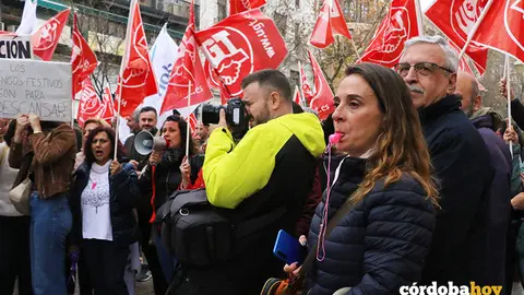 Protesta masiva por el nuevo horario laboral del comercio en C&oacute;rdoba, en una imagen de archivo