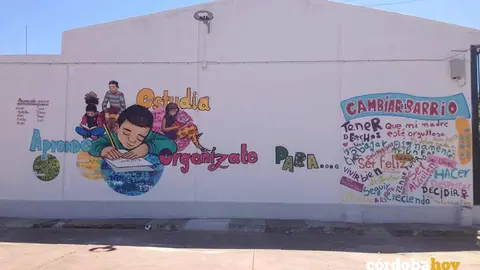 Interior de uno de los dos colegios que hay en Las Palmeras