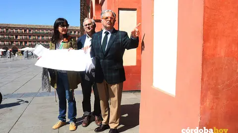 Rosa Lara, Juan Murillo y Salvador Fuentes en La Corredera