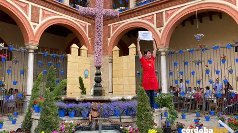 Cruz de la hermandad del Huerto, ganadora de la modalidad Casco Hist&oacute;rico 2023