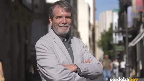 Jes&uacute;s Lupi&aacute;&ntilde;ez posa para C&oacute;rdoba Hoy FOTO JM AYALA