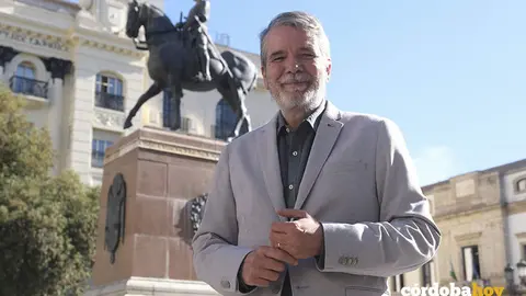 Jes&uacute;s Lupi&aacute;&ntilde;ez posa para C&oacute;rdoba Hoy FOTO JM AYALA