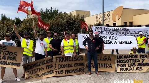 Una de las movilizaciones de los trabajadores de El Viejo Almendro