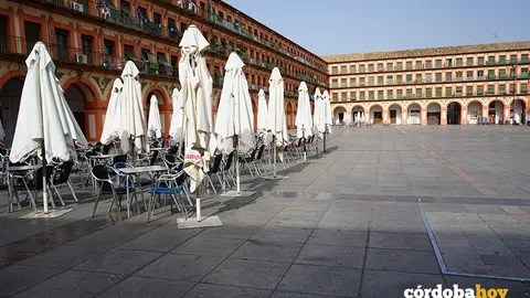 Terrazas vac&iacute;as en la Plaza de La Corredera, en una imagen de archivo