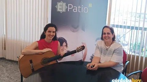 Teresa Jim&eacute;nez junto a Blanca Torrent