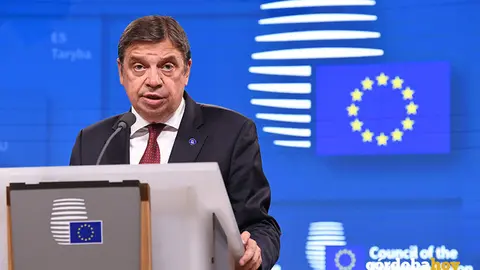 Luis Planas preside el primer Consejo de Ministros de Agricultura de la UE, en una imagen de archivo