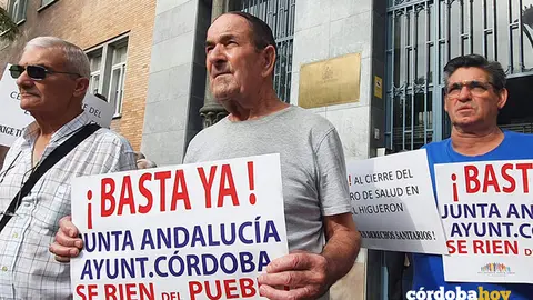 Concentraci&oacute;n vecinal ante Salud por el ambulatorio de El Higuer&oacute;n