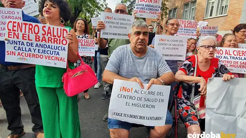 Concentraci&oacute;n vecinal ante Salud por el ambulatorio de El Higuer&oacute;n