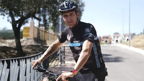 Patxi Salinas posa para C&oacute;rdoba Hoy