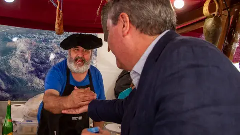 Juan Espadas, en su visita a Zuheros