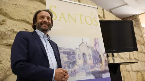 Daniel Garc&iacute;a Ibadrola presenta la programaci&oacute;n cultural de Todos los Santos FOTO RAFA MELLADO SENIOR