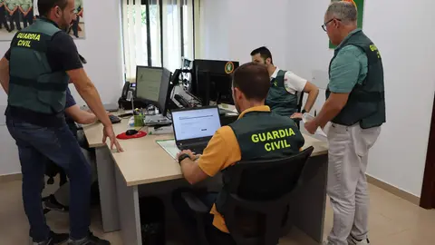 Equipo @ de la Guardia Civil de C&oacute;rdoba contra delitos por Intermet, en una imagen de archivo