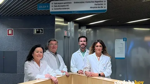 De izquierda a derecha, los doctores Rubio, Povedano, Contreras y V&aacute;zquez