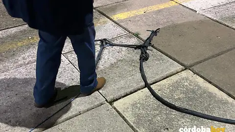 Cableado en el suelo de la Tribuna de El Arc&aacute;ngel
