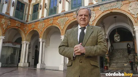 Salvador Fuentes posa para C&oacute;rdoba Hoy