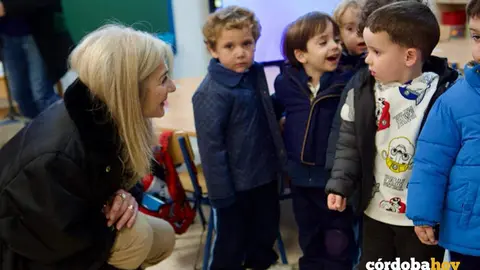 Del Pozo, durante su visita al CPR Ana de Charpentier de La Carlota