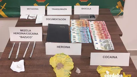 Droga y dinero incautados en Montilla por la Guardia Civil