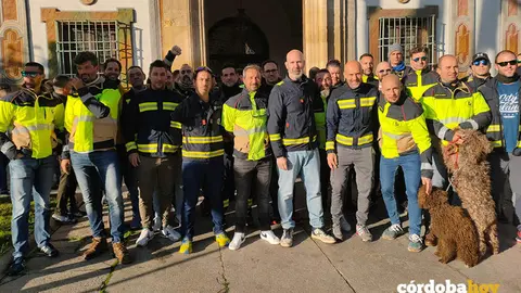Protesta de los bomberos del Consorcio delante de la Diputaci&oacute;n, en una imagen de archivo FOTO CCOO