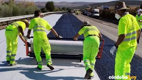 Conservaci&oacute;n de carreteras en una imagen de archivo