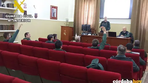 El Equipo Pegaso forma a agentes de la Comandancia para servicios en el Aeropuerto