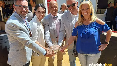 Antonio Hurtado (centro) en la &uacute;ltima edici&oacute;n de la Cata del Vino Montilla-Moriles