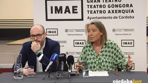 Bernardo Jorano e Isabel Alb&aacute;s, en el Gran Teatro FOTO RAFA MELLADO SENIOR