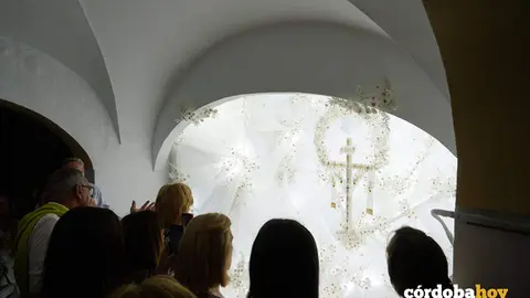 Cruz de la Plaza de Andaluc&iacute;a en A&ntilde;ora