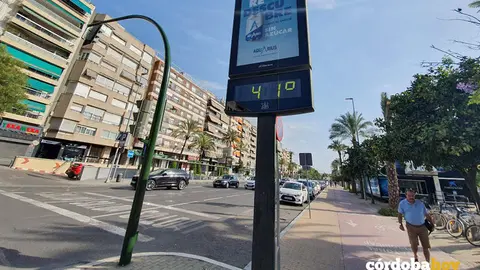 Un term&oacute;metro de la capital cordobesa con 41 grados