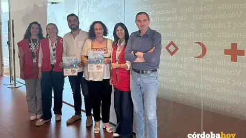 Colaboraci&oacute;n entre Emacsa y la Cruz Roja