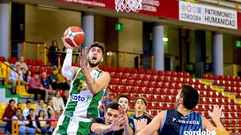 El alero gallego Fernando Bello FOTO COTO C&Oacute;RDOBA CB