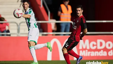 Partido entre el CD MIrand&eacute;s y el C&oacute;rdoba CF FOTO CD MIRAND&Eacute;S