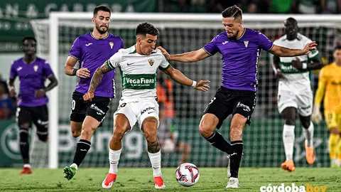 Un momento del partido entre el Elche CF y el C&oacute;rdoba CF FOTO ELCHE CF