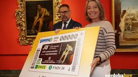 Francisco Valderas e Isabel Alb&aacute;s presentan el cup&oacute;n FOTO AYUNTAMIENTO DE C&Oacute;RDOBA