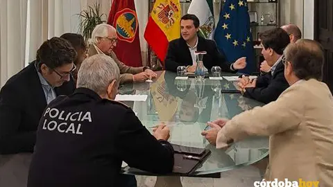 El alcalde se re&uacute;ne con representantes vecinales de El Brillante