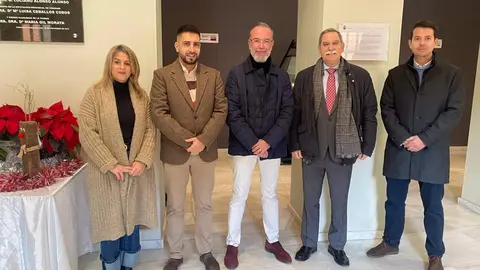 Viso (2&ordm; dcha.), durante su visita a Pe&ntilde;arroya-Pueblonuevo JUNTA DE ANDALUC&Iacute;A