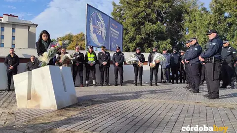 policias