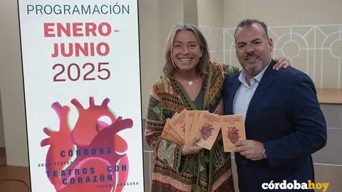 La presidenta y el gerente del IMAE, Isabel Alb&aacute;s y Luis Flores, en una imagen de archivo