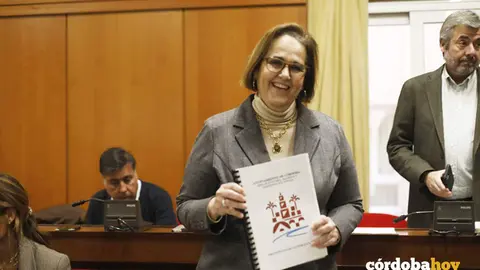 Blanca Torrent muestra el proyecto de presupuestos 2025 en el Pleno FOTO AYUNTAMIENTO DE C&Oacute;RDOBA