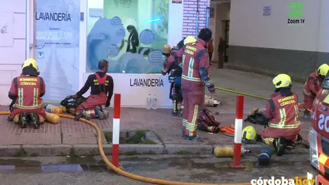 Actuaci&oacute;n de los bomberos esta tarde en la zona de Levante FOTO ZOOM TV