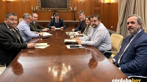 Firma del convenio colectivo de Cecosam FOTO RAFA MELLADO SENIOR