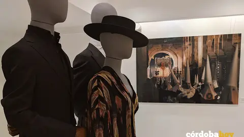 Imagen de 'Ra&iacute;ces' en la exposici&oacute;n presentada en Par&iacute;s FOTO SILBON
