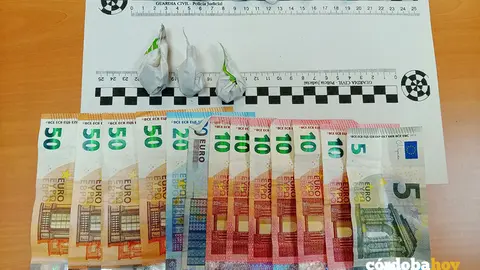 Droga y dinero incautados en Pozoblanco FOTO GUARDIA CIVIL